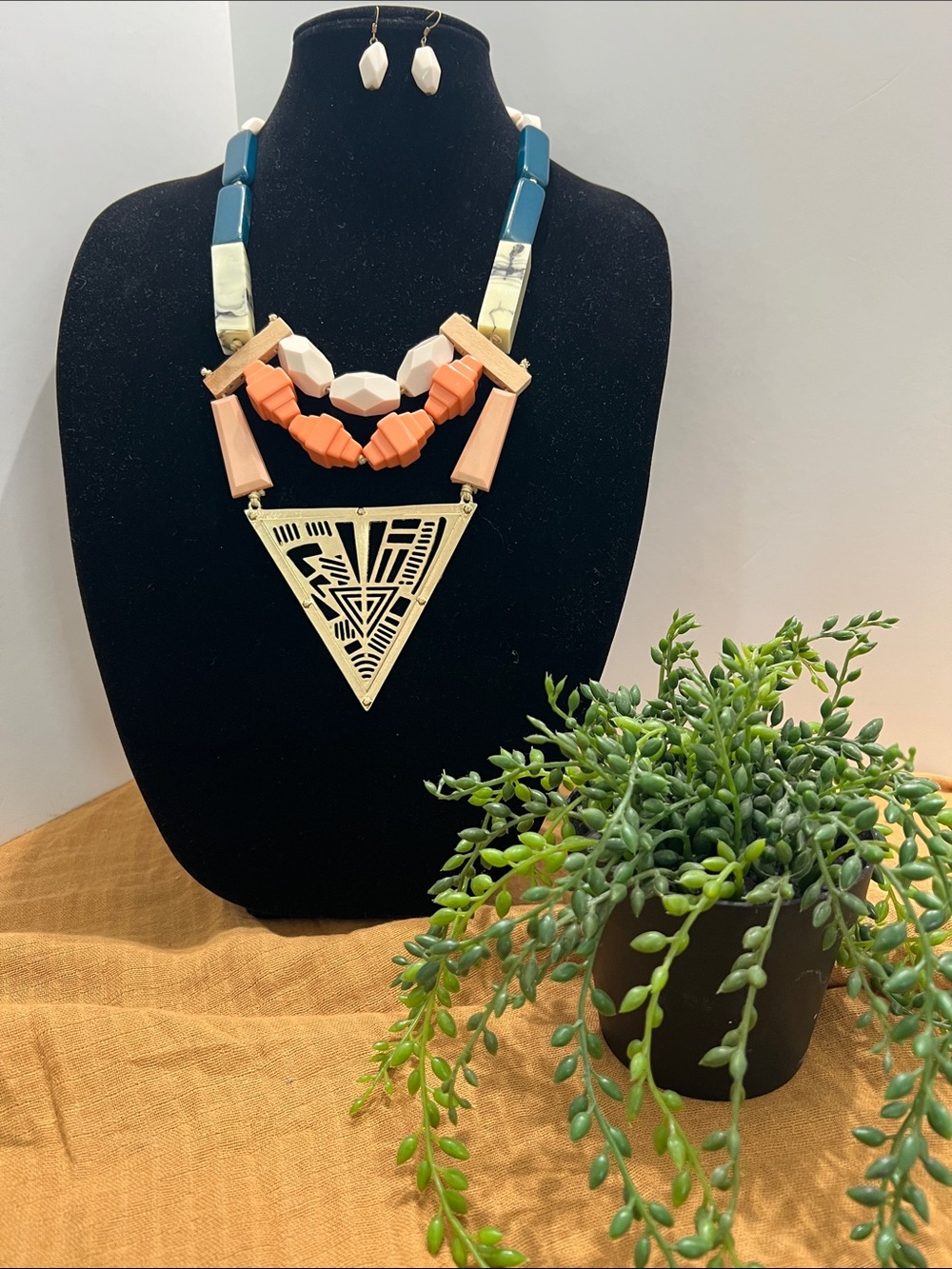 Statement Coral Teal  & Gold Geometric Pendant Necklace set NWT